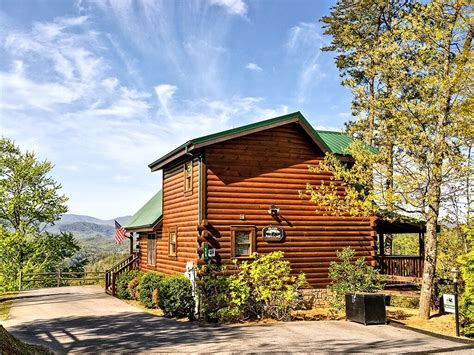 This luxurious 13-bedroom cabin offers 3 levels of luxury and serenity and features a full sized indoor heated swimming pool, 60 game arcade, large home theater, as well as an outdoor firepit with amazing views. . Vrbo gatlinburg tennessee